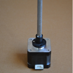 Motor de passo Nema17 com fuso roscado ACME Tr8*8 210 mm