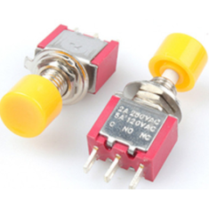 Bot&atilde;o de press&atilde;o mini DS-612 6 mm 3 pinos amarelo, acionamento moment&acirc;neo com retorno autom&aacute;tico