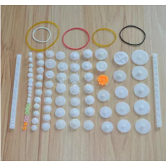 Conjunto 75 pe&ccedil;as de engrenagens pl&aacute;sticas: simples e duplas, cremalheira, polia, correia e engrenagem sem-fim, 8 a 56 dentes