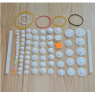 Conjunto 75 pe&ccedil;as de engrenagens pl&aacute;sticas: simples e duplas, cremalheira, polia, correia e engrenagem sem-fim, 8 a 56 dentes