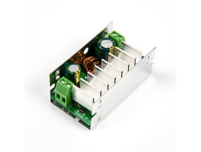 Conversor DC-DC elevador 200W 6&ndash;35V para 6&ndash;55V 10A com carca&ccedil;a - Imagem 1