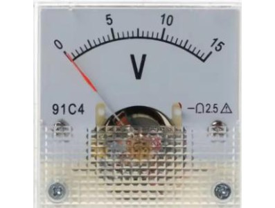 Volt&iacute;metro 91C4-V Ponteiro DC 0-15 V Tamanho:45x45 mm - Imagem 1