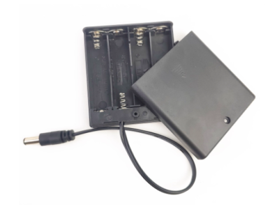 Caixa porta-pilhas para 4x AA com interruptor, tampa e sa&iacute;da DC - Imagem 1