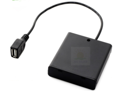 Porta-pilhas para 4 pilhas AA com plug USB, interruptor e tampa - Imagem 1