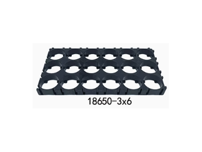 Suporte para 18 baterias 18650 (3x6) com di&acirc;metro de furo 18,5 mm - Imagem 1