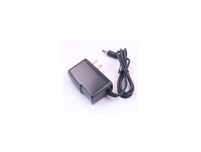 Adaptador 9V 2A com plugue padr&atilde;o EUA sem indicador luminoso - Imagem 1